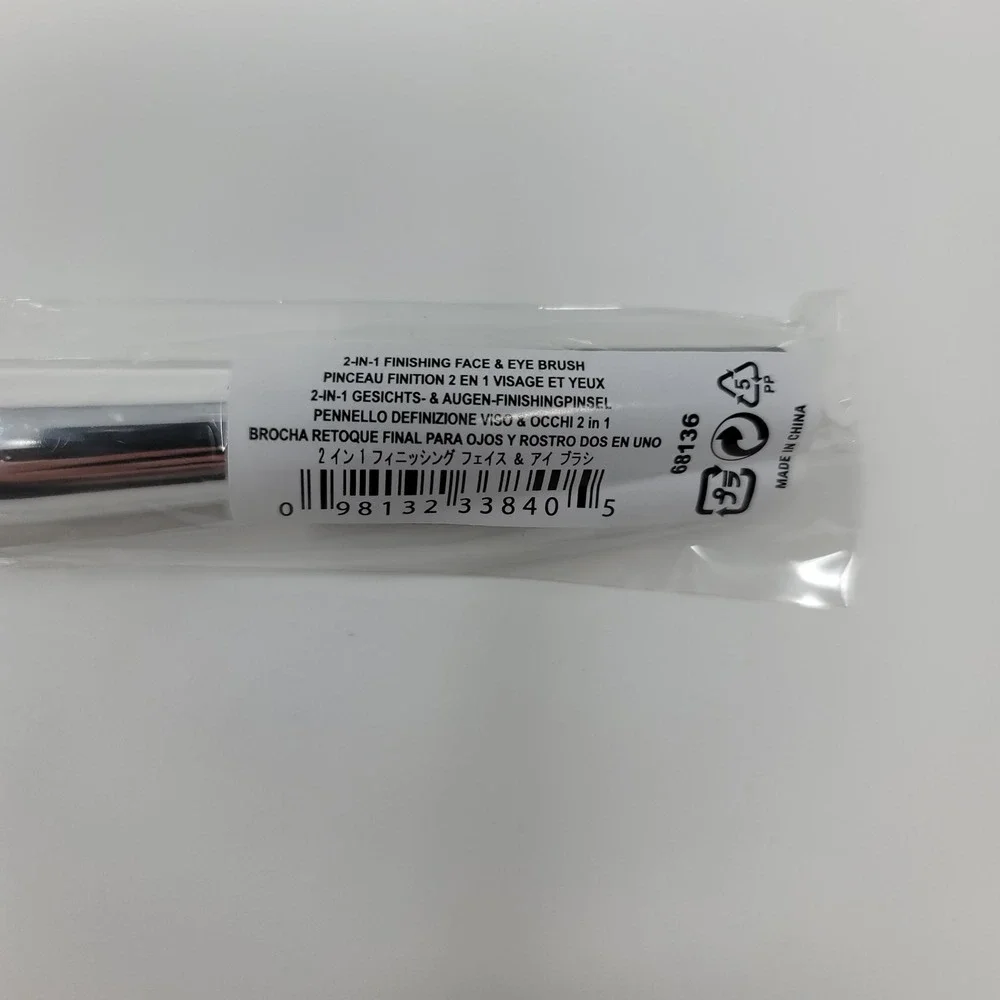 BareMinerals 2-in-1 Finishing Face &‎ Eye Makeup Foundation Brush Dual Ended New